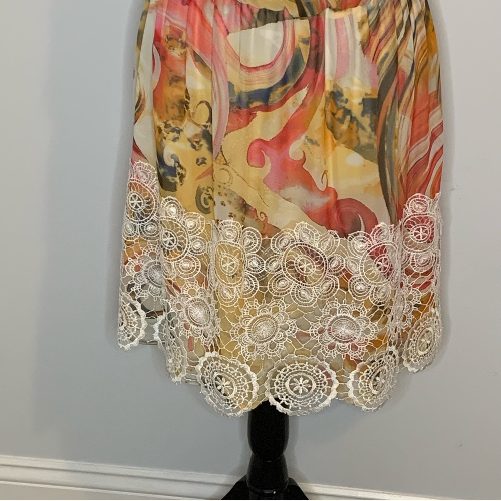 Luxology Swirl-Print Lined Lace Overlay Low Back Sleeveless Dress - Picture 3 of 14